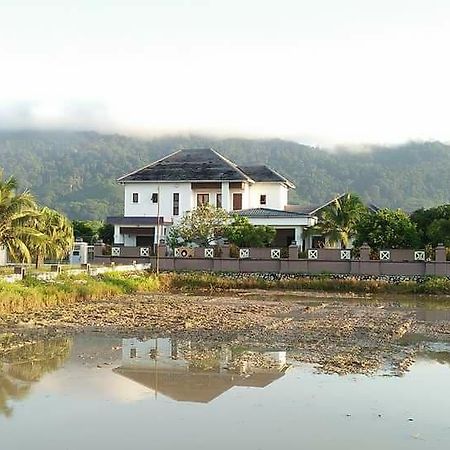 Yasmin'S Holiday Home Pantai Cenang  Esterno foto